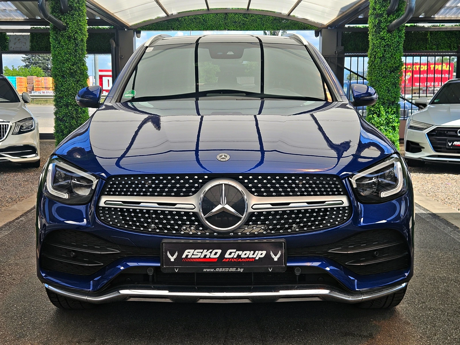 Mercedes-Benz GLC 220 AMG/FACE/DIGIATL/PANO/DISTR/CAMERA/ПОДГРЕВ/ОБДУХ/L, снимка 2 - Автомобили и джипове - 54993402