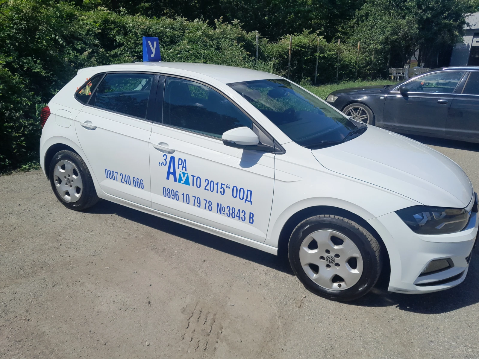 VW Polo CNG - фабричен метан, снимка 2 - Автомобили и джипове - 55224360