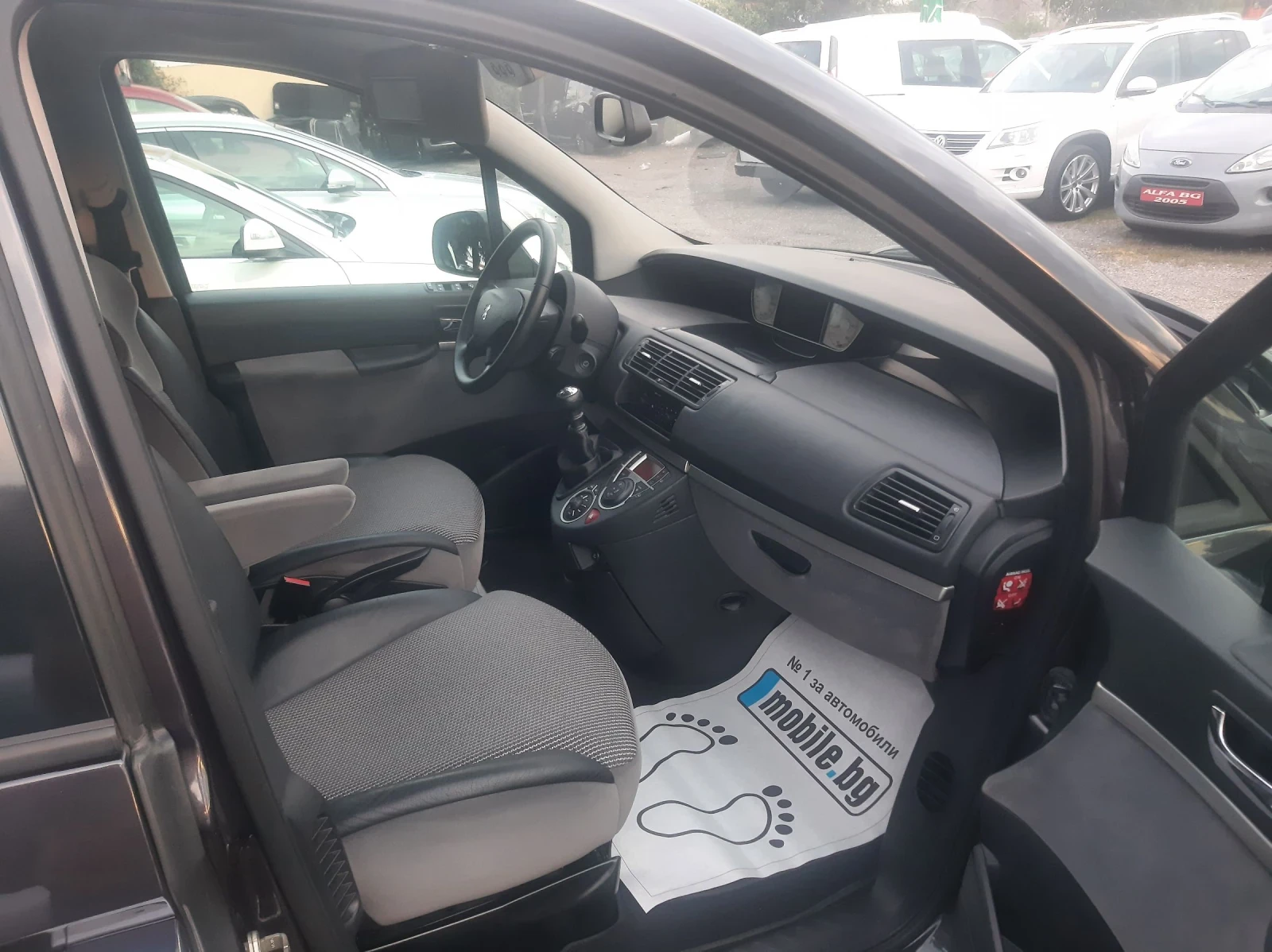 Peugeot 807 2.0HDI-136кс* 6ск* * КАТО НОВО* * 7-МЕСТА* * , снимка 9 - Автомобили и джипове - 55287309