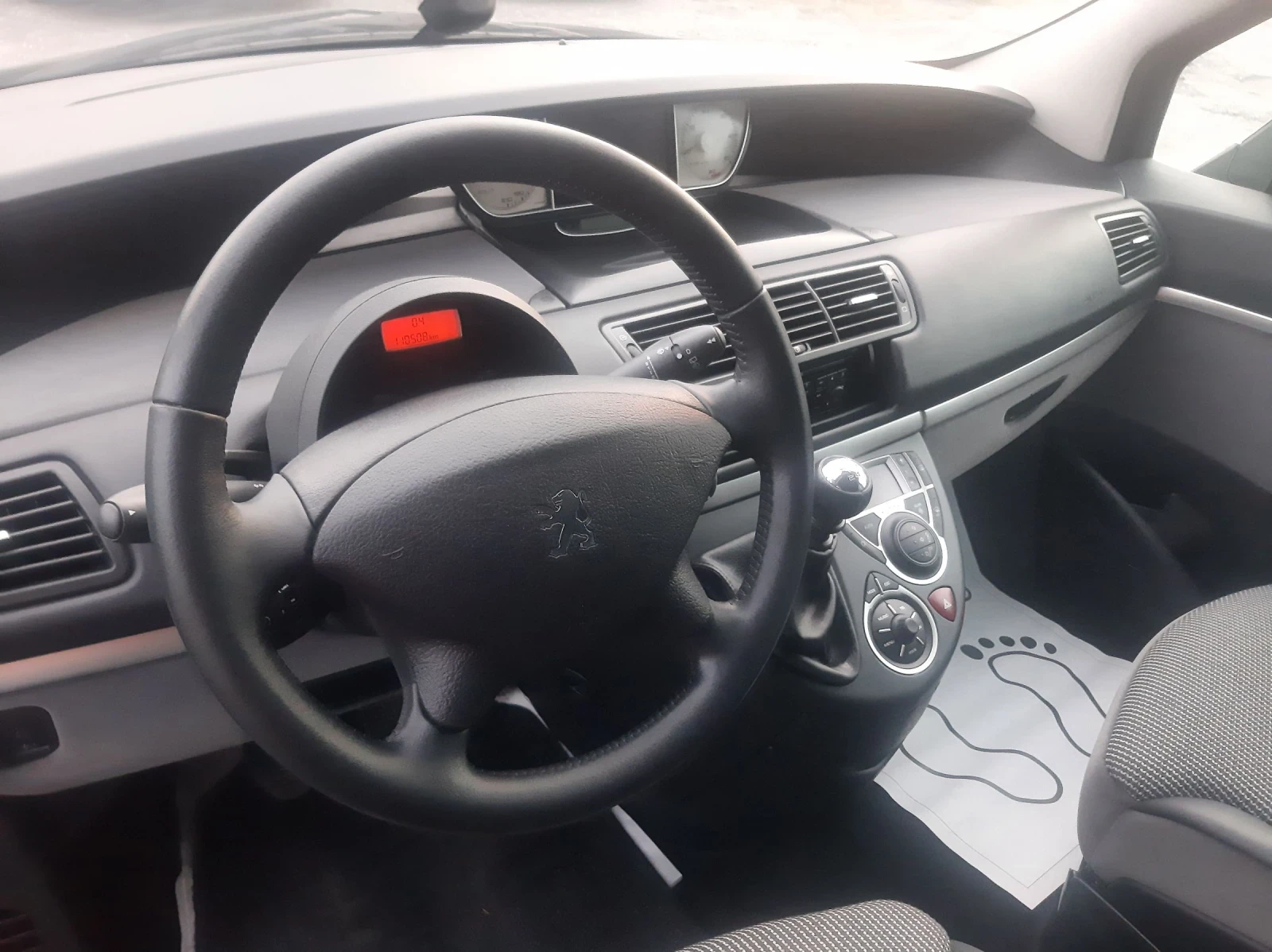Peugeot 807 2.0HDI-136кс* 6ск* * КАТО НОВО* * 7-МЕСТА* * , снимка 11 - Автомобили и джипове - 55287309