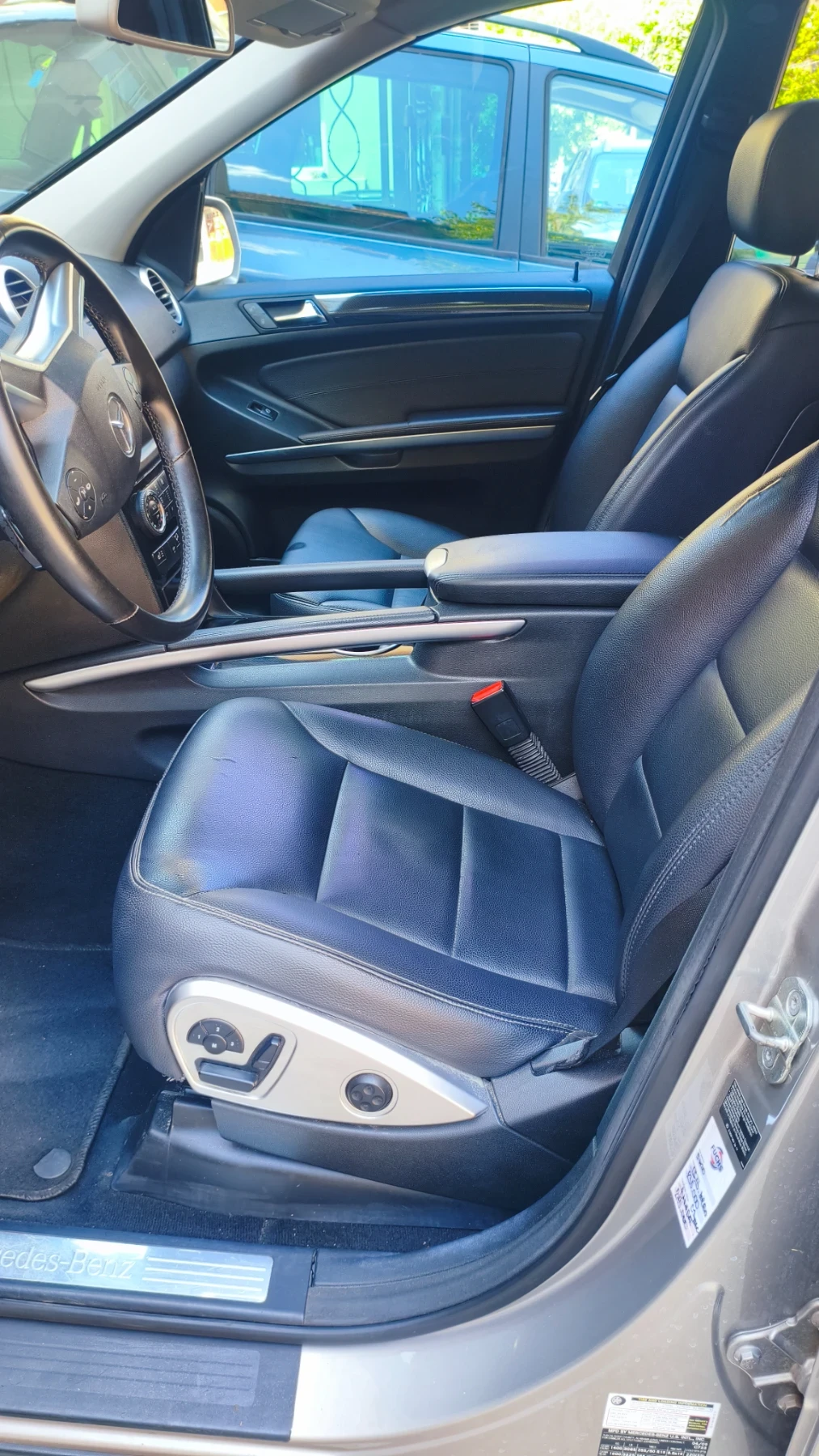 Mercedes-Benz ML 550 Mercedes 4 mastic LPG Kless, снимка 10 - Автомобили и джипове - 55508409