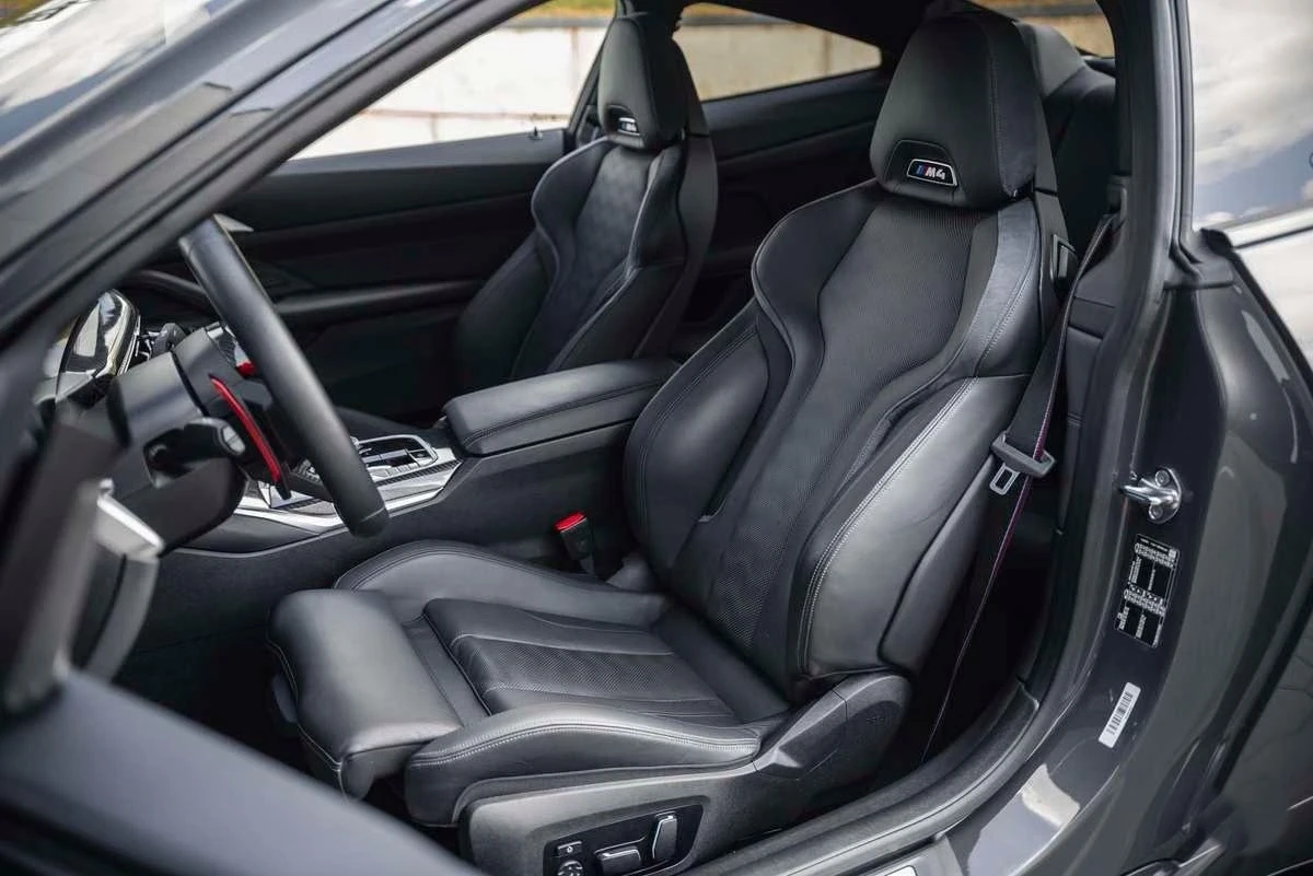 BMW M4 Competition xDrive/INDIVIDUAL/HARMAN KARDON/360, снимка 13 - Автомобили и джипове - 55687219