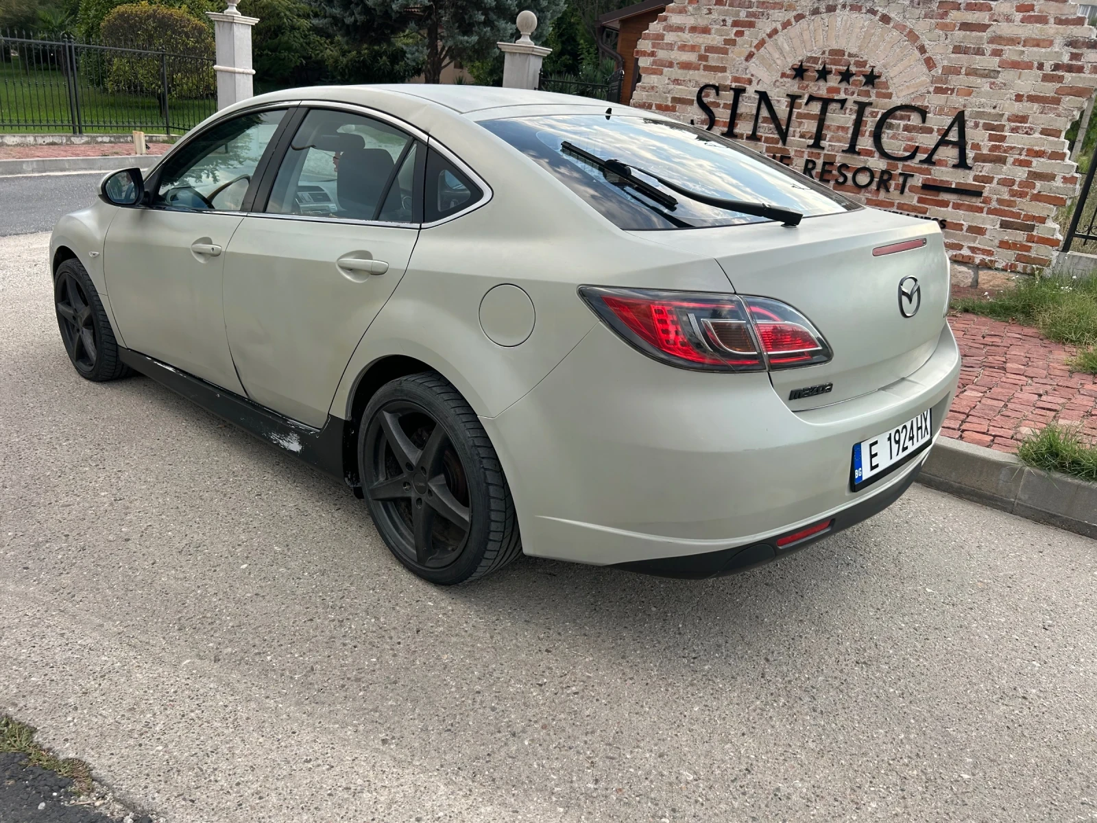 Mazda 6 2.0 140ks, снимка 11 - Автомобили и джипове - 55828233