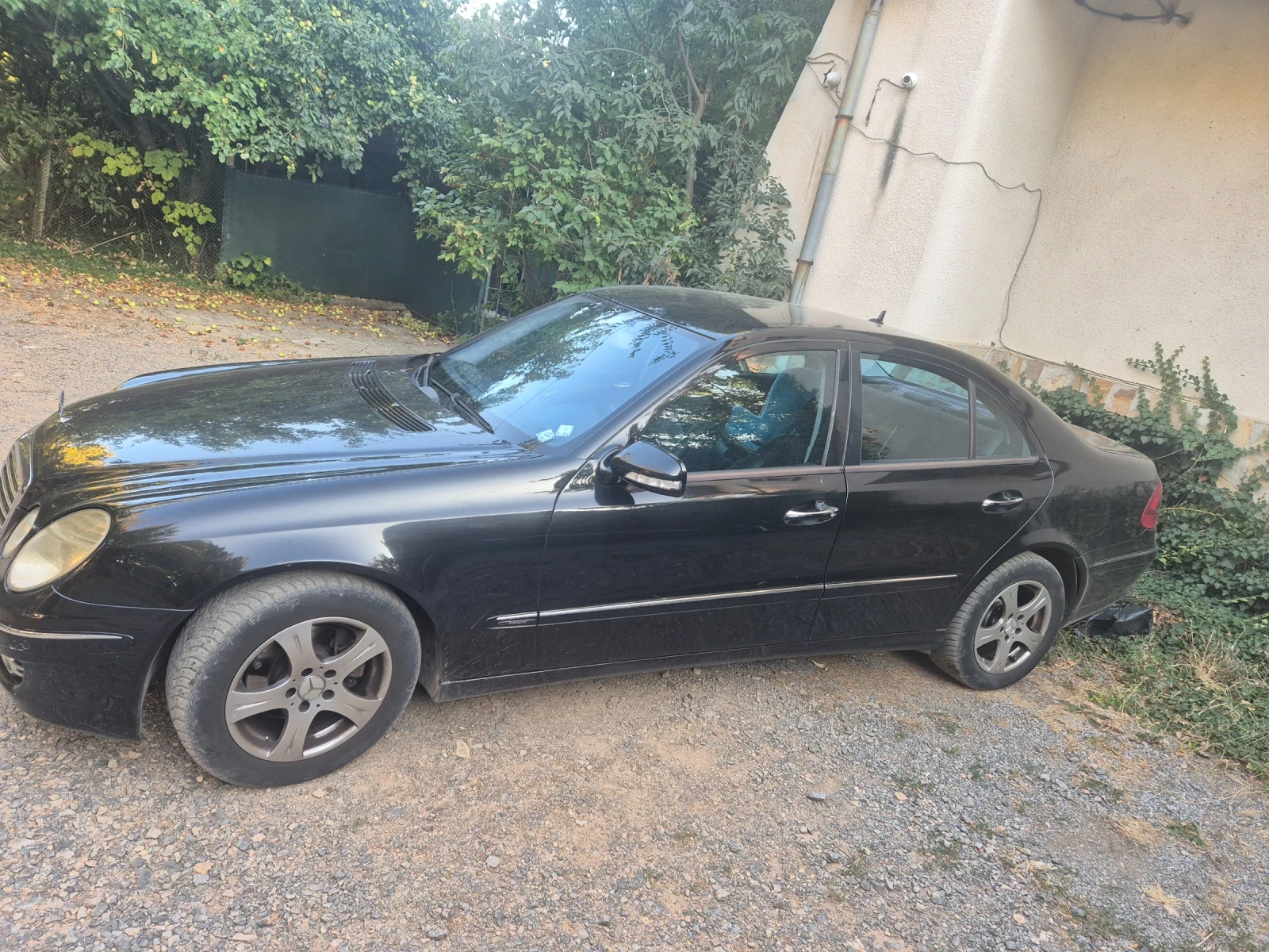 Mercedes-Benz E 220 Фейслифт, снимка 6 - Автомобили и джипове - 55848571