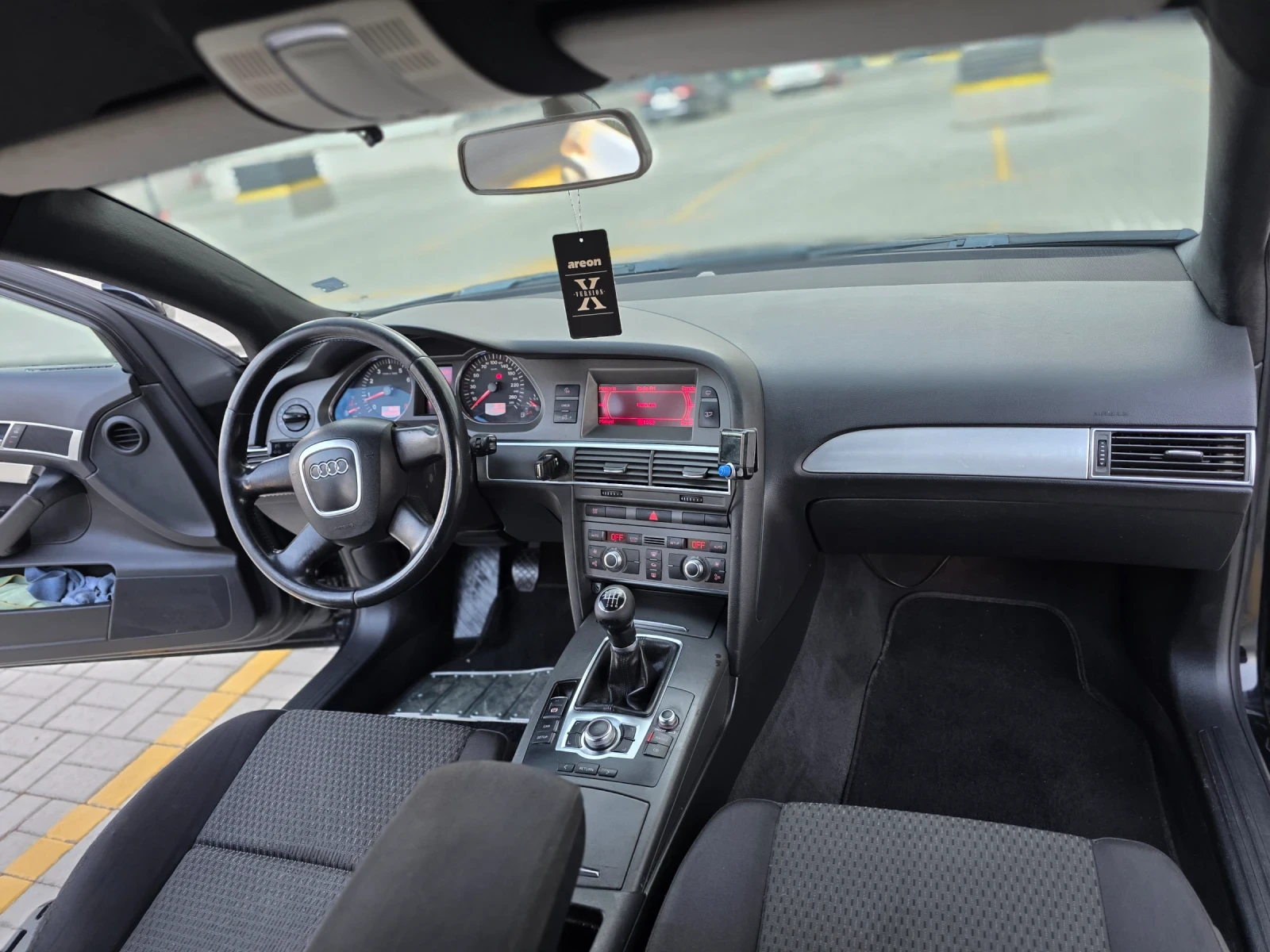 Audi A6 3.2, снимка 13 - Автомобили и джипове - 55867626