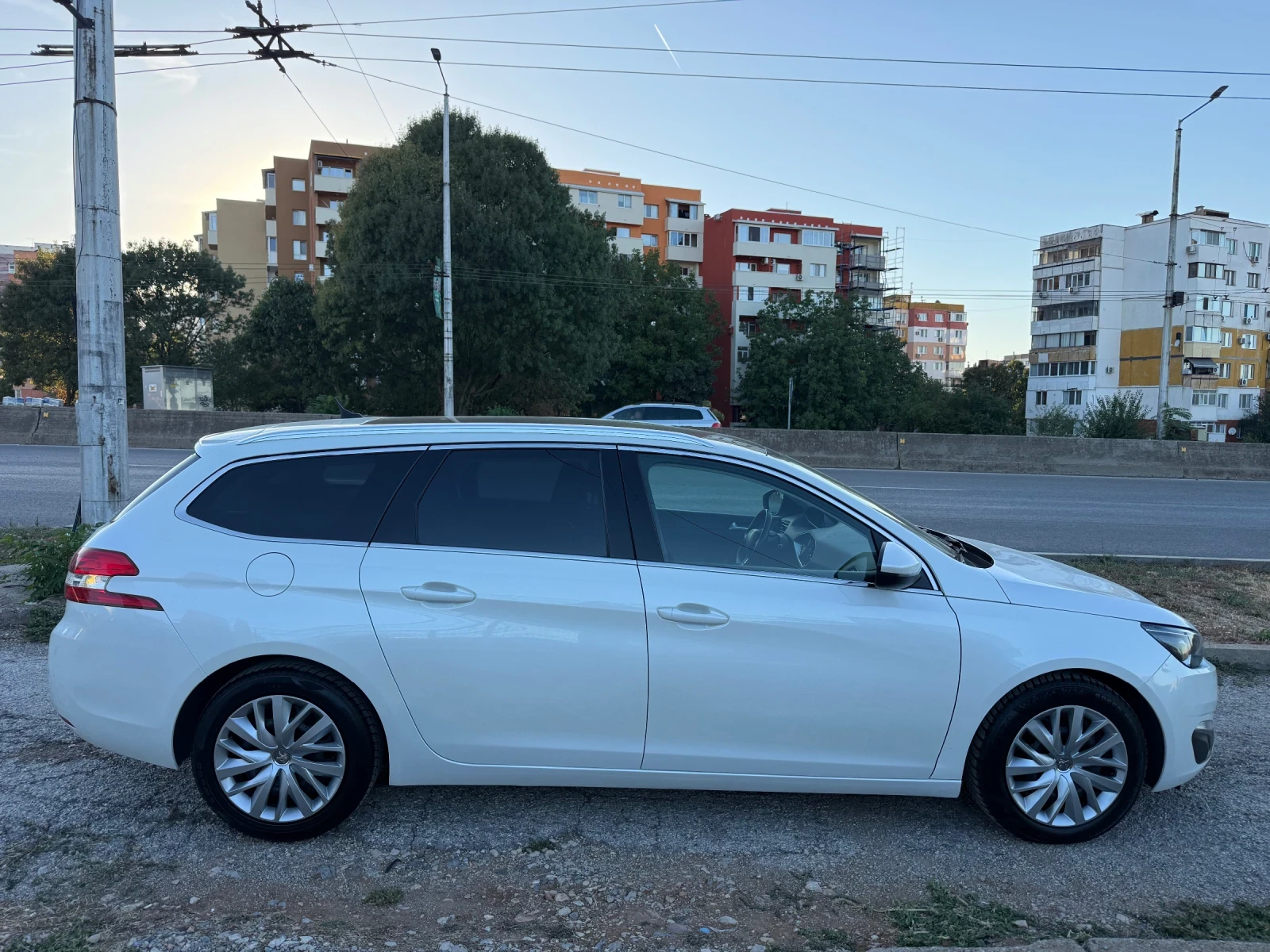 Peugeot 308 308 SW, снимка 3 - Автомобили и джипове - 55993481