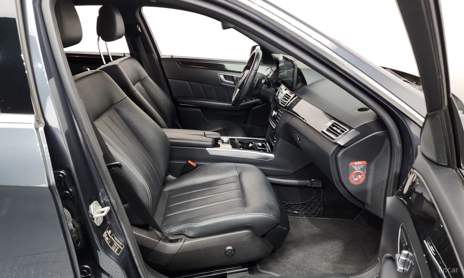 Mercedes-Benz E 220 E220 CDI Avantgarde, снимка 11 - Автомобили и джипове - 56182008