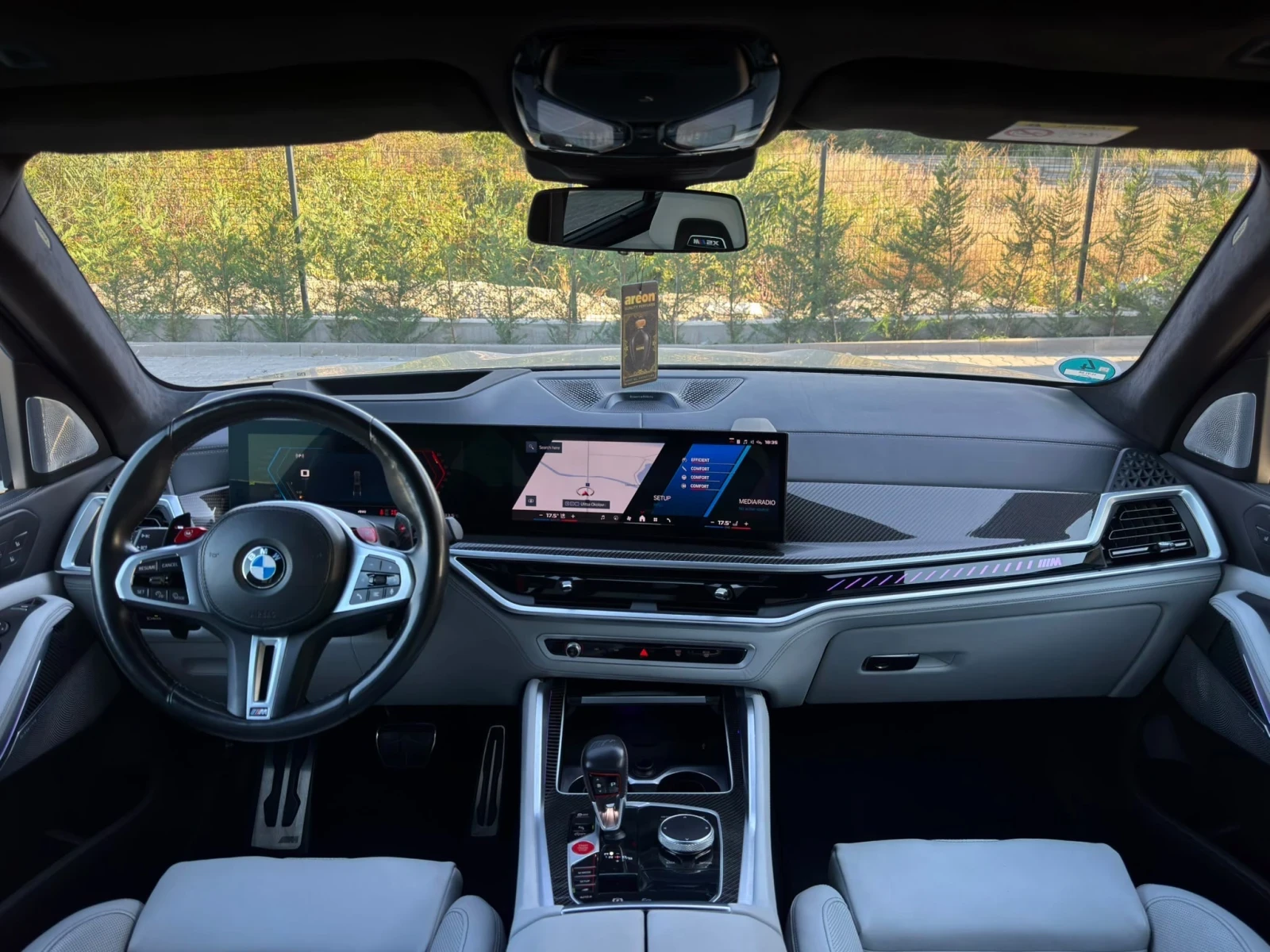 BMW X5M COMPETITION* B&W* HUD* 360* SKY LOUNGE* SHADOW LIN, снимка 10 - Автомобили и джипове - 56262176