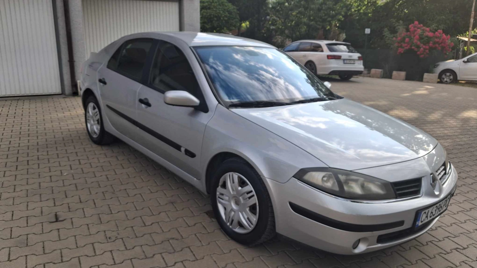 Renault Laguna II, снимка 4 - Автомобили и джипове - 56301187