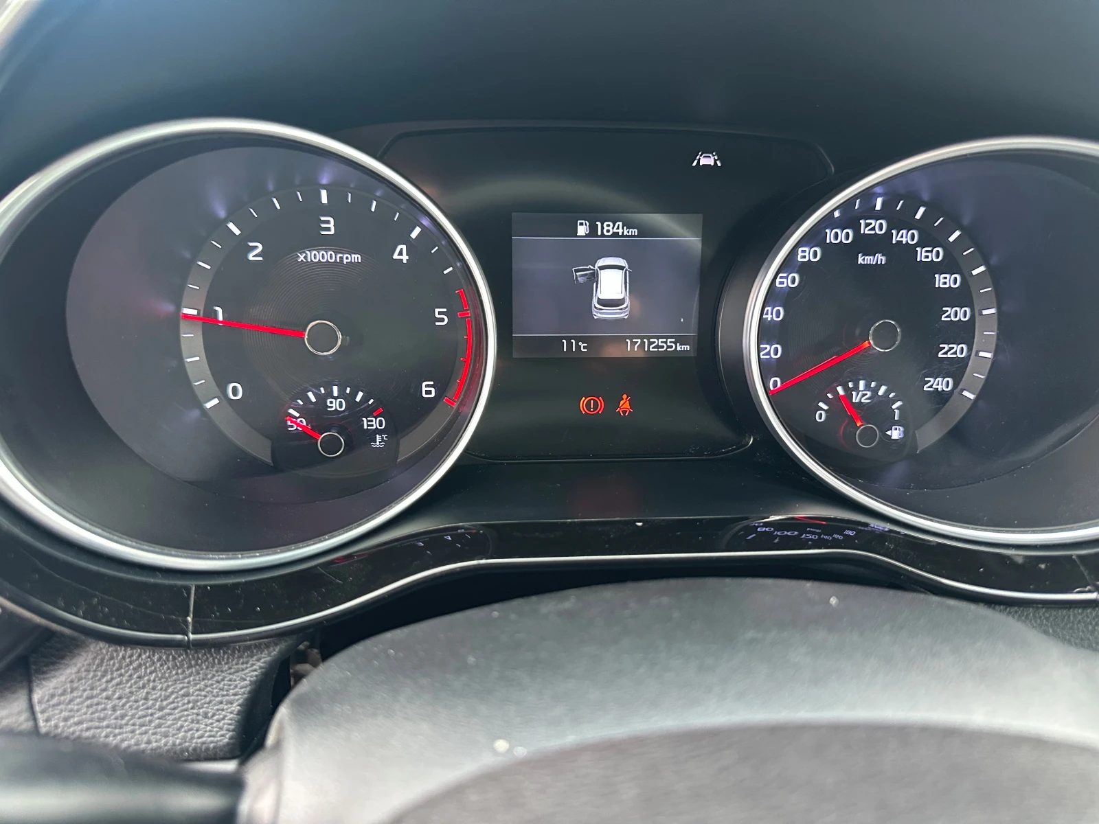 Kia Ceed 1.6CRDi, снимка 13 - Автомобили и джипове - 56681881
