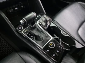 Kia Sportage 2.0 CRDi 4WD, снимка 9