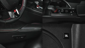Toyota C-HR GR Sport Hybrid AWD-i e-CVT, снимка 16