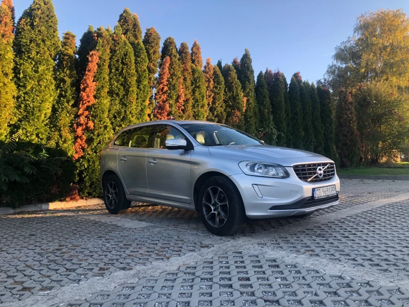 Volvo XC60, снимка 1 - Автомобили и джипове - 47774112