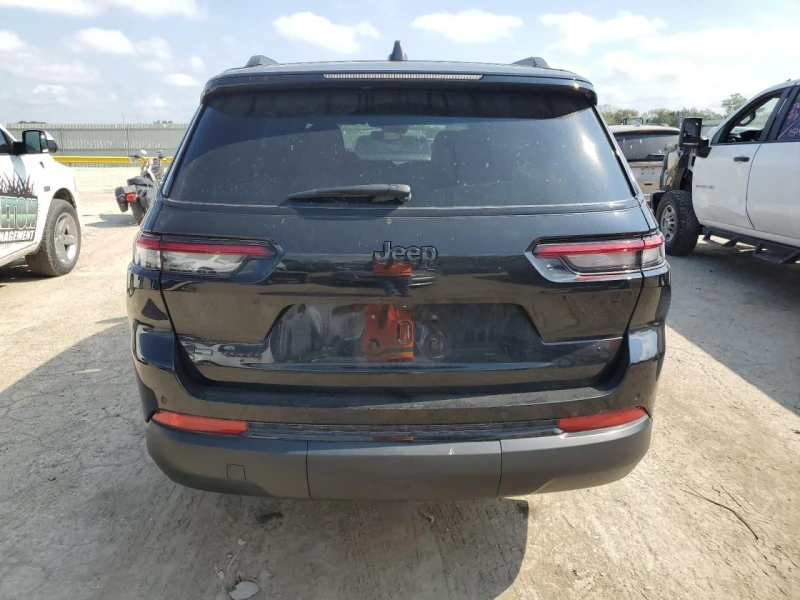 Jeep Grand cherokee  L LAREDO, снимка 8 - Автомобили и джипове - 53057159