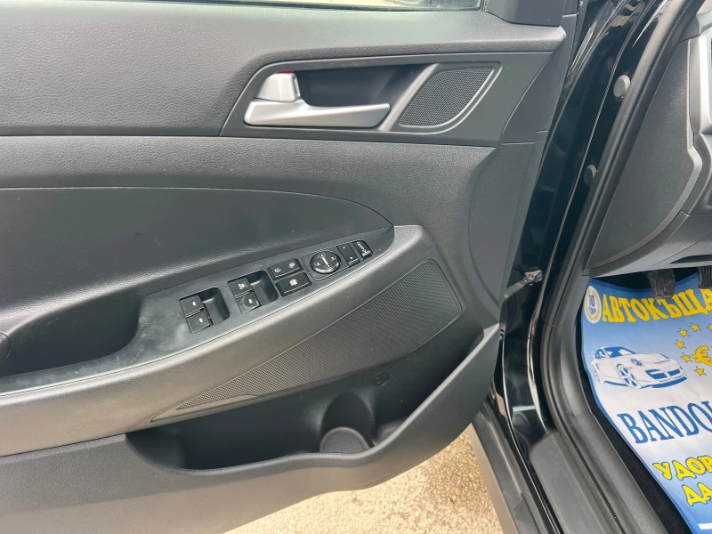 Hyundai Tucson 1.7CRDI/TOP, снимка 15 - Автомобили и джипове - 53160733