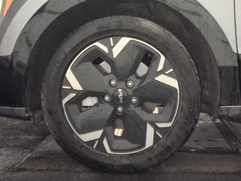 Kia Niro EV WIND, снимка 7 - Автомобили и джипове - 53359148