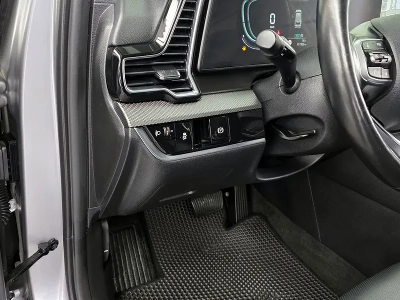 Kia Sportage 2.0 CRDi 4WD, снимка 17 - Автомобили и джипове - 54276479