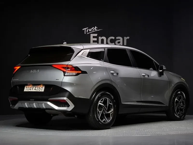 Kia Sportage 2.0 CRDi 4WD, снимка 2 - Автомобили и джипове - 54276479