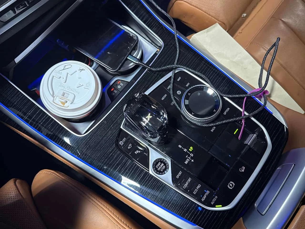 BMW X7 | DISTRONIC | ЛАЗЕРИ | ВЪЗДУХ | HUD | МАСАЖИ | , снимка 11 - Автомобили и джипове - 54458435
