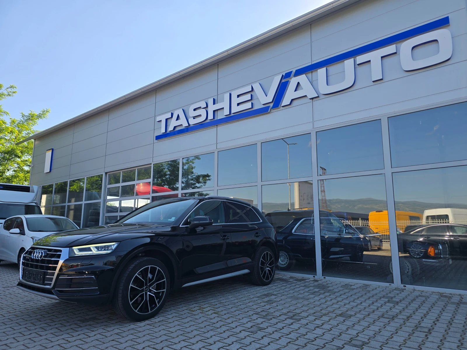 Audi Q5 MATRIX* DIGITAL* B&O* PANORAMA* * , снимка 4 - Автомобили и джипове - 54706632
