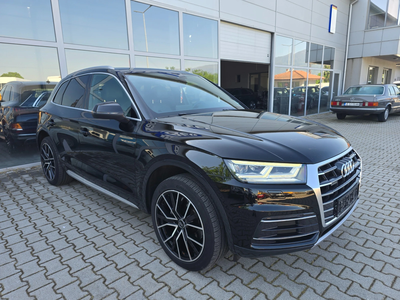 Audi Q5 MATRIX* DIGITAL* B&O* PANORAMA* * , снимка 2 - Автомобили и джипове - 54706632