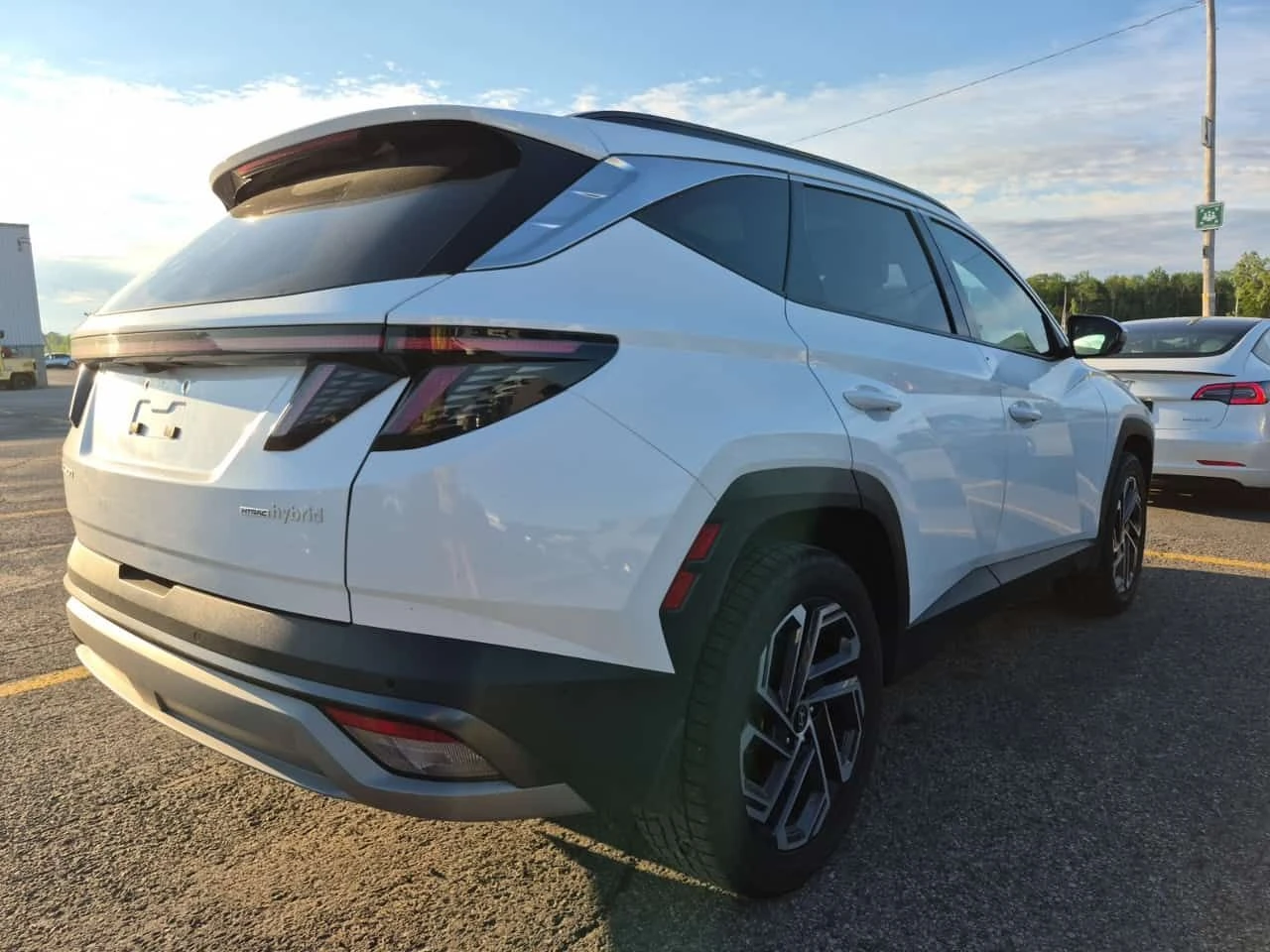 Hyundai Tucson HYBRID ULTIMATE| HUD| 360CAM| ОБДУХВАНЕ| 2 КЛЮЧА, снимка 3 - Автомобили и джипове - 55031019