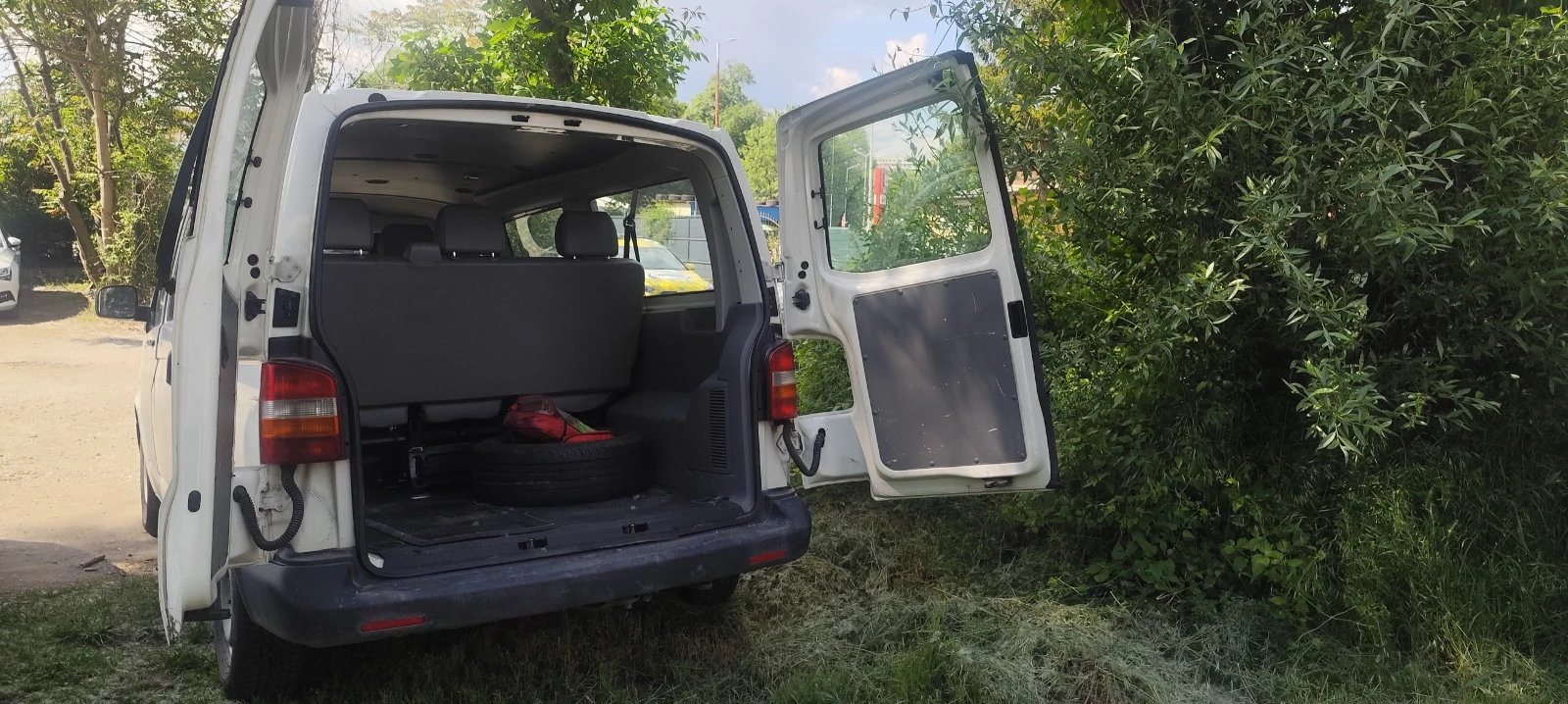 VW Transporter, снимка 2 - Бусове и автобуси - 54621698