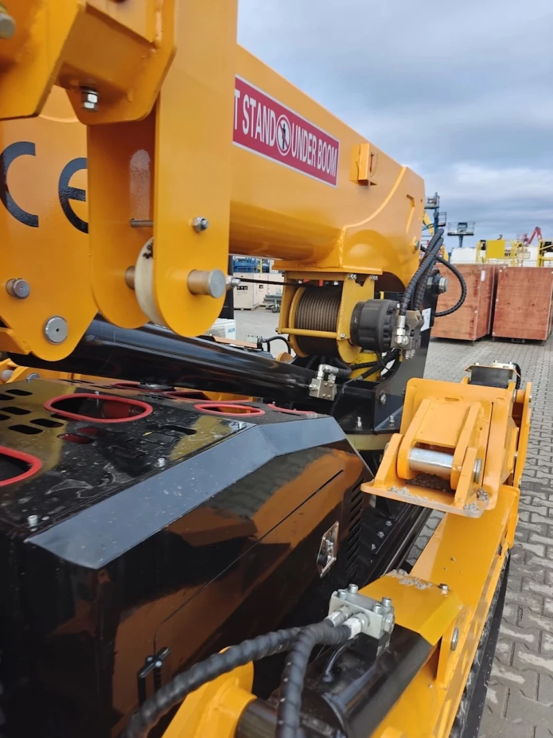 Други специализирани машини Друга Мини кран Bautrax SPC50, снимка 7 - Индустриална техника - 53190544