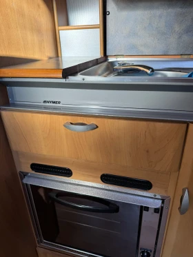 Каравана HYMER / ERIBA Nova, снимка 5