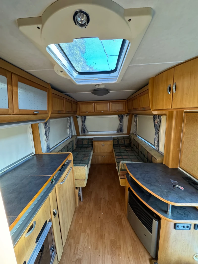 Каравана HYMER / ERIBA Nova, снимка 7 - Каравани и кемпери - 52858572
