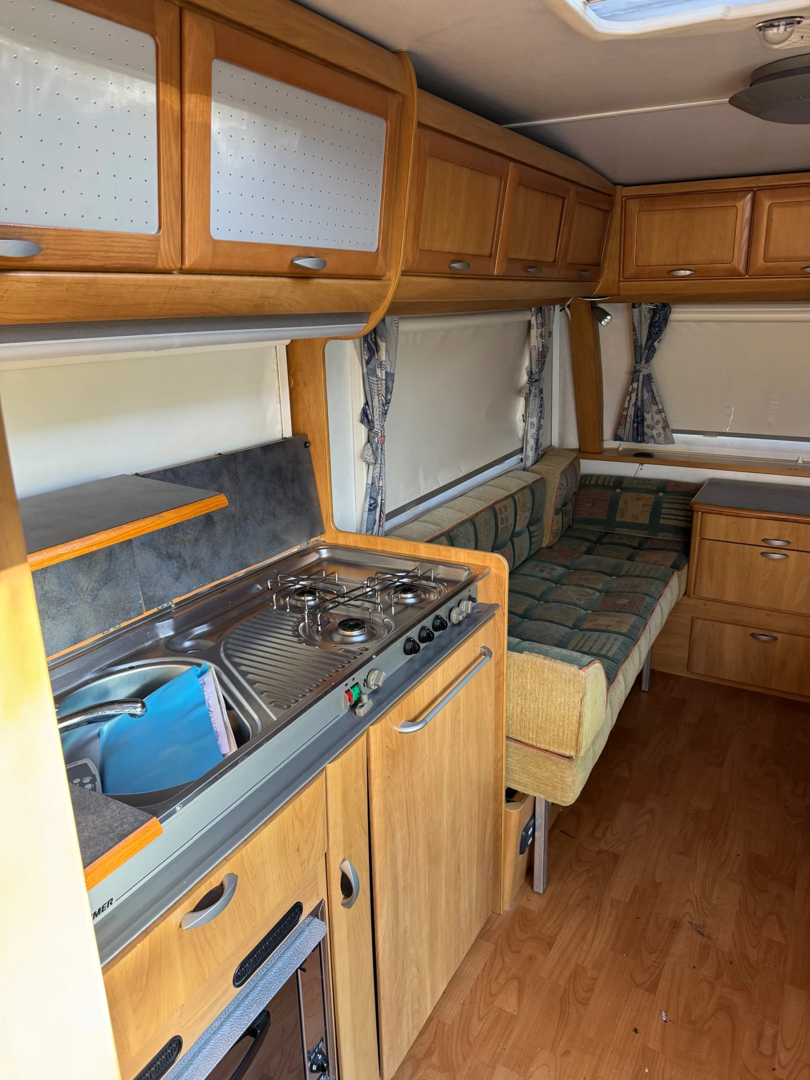 Каравана HYMER / ERIBA Nova - изображение 4