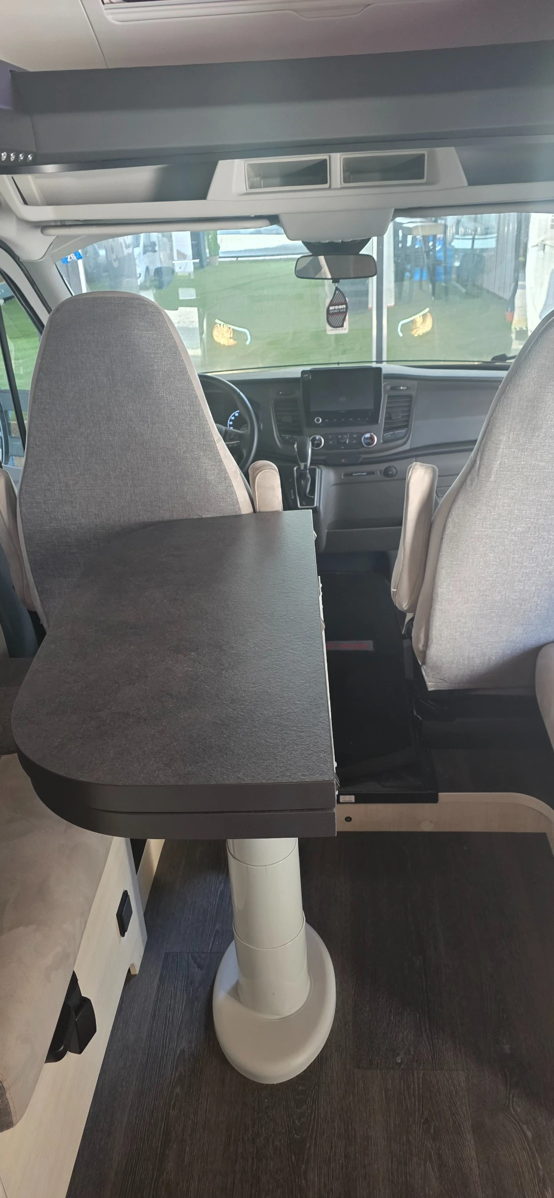 Кемпер Chausson Chausson 777 Titanium, снимка 5 - Каравани и кемпери - 54662266