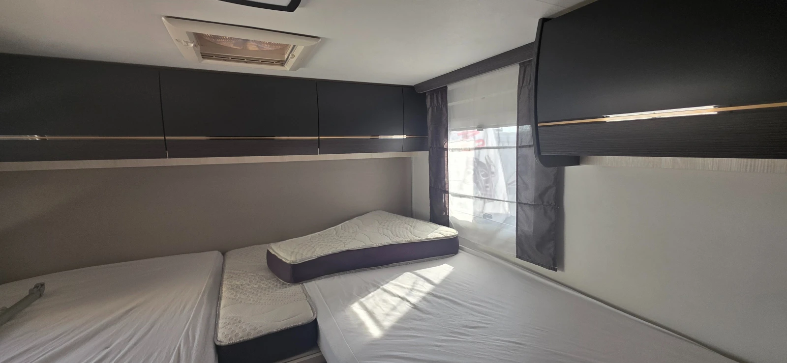 Кемпер Chausson Chausson 777 Titanium, снимка 10 - Каравани и кемпери - 54662266