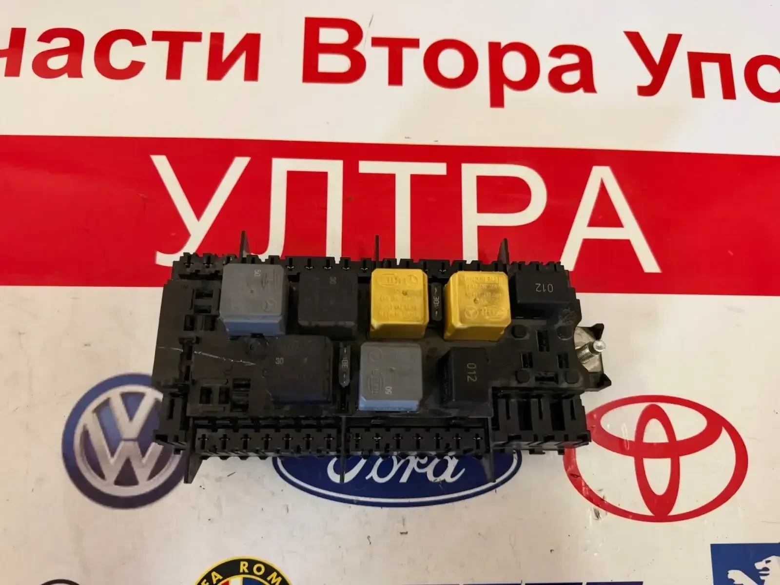 A1669068201 Бушонно табли  MERCEDES BENZ GLE  A 166 906 82 01 Delphi  13954049-01