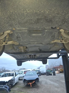 Mercedes-Benz E 320 на части, снимка 12