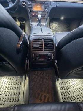 Mercedes-Benz E 320 на части, снимка 14