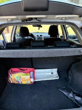 Toyota Auris, снимка 6