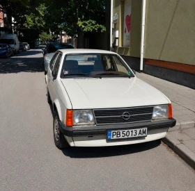 Opel Kadett LUXU S, снимка 1