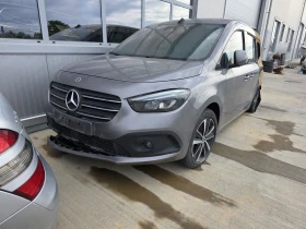  Mercedes-Benz T-...