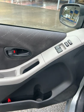 Toyota Yaris - 2300 € / 4498.41 лв. - 85722824 13