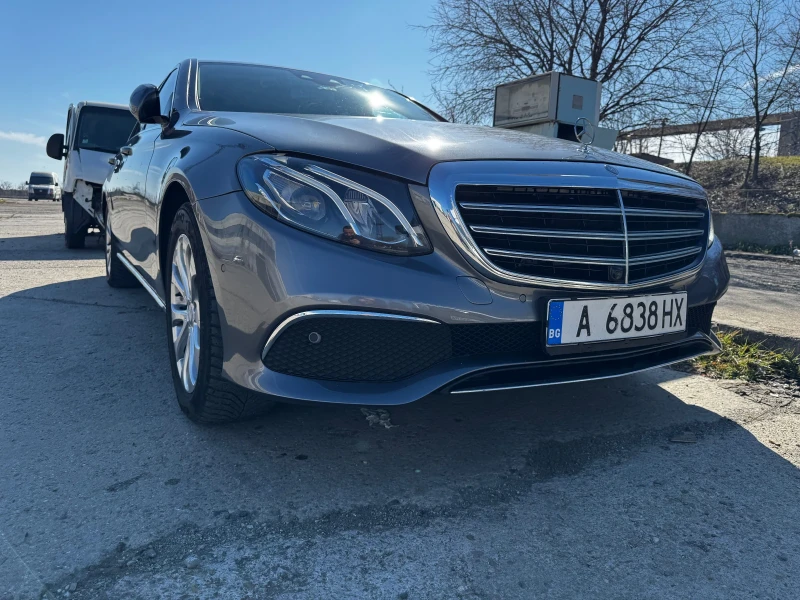 Mercedes-Benz E 220, снимка 2 - Автомобили и джипове - 49441218