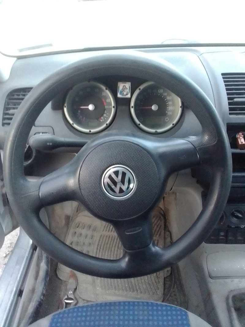 VW Polo, снимка 6 - Автомобили и джипове - 49455044