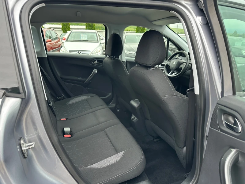 Peugeot 2008 FACELIFT* LED* TOP* , снимка 7 - Автомобили и джипове - 50412635