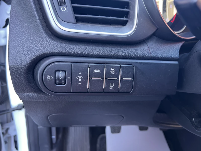 Kia Ceed LX/1.6CRDi/116k.c./6MT, снимка 14 - Автомобили и джипове - 51568489