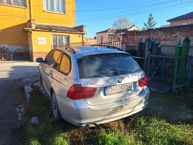 BMW 320, снимка 2 - Автомобили и джипове - 52397384