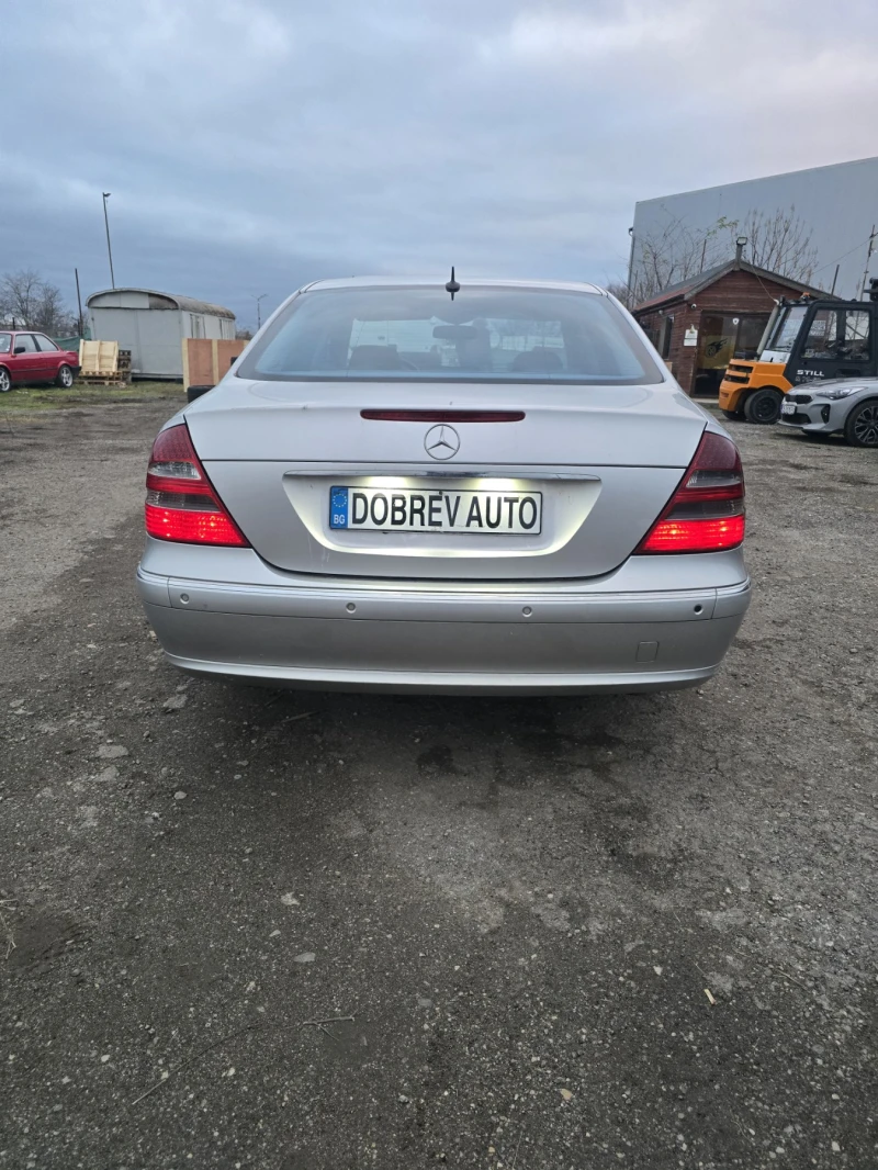 Mercedes-Benz E 270 на части, снимка 4 - Автомобили и джипове - 52696181