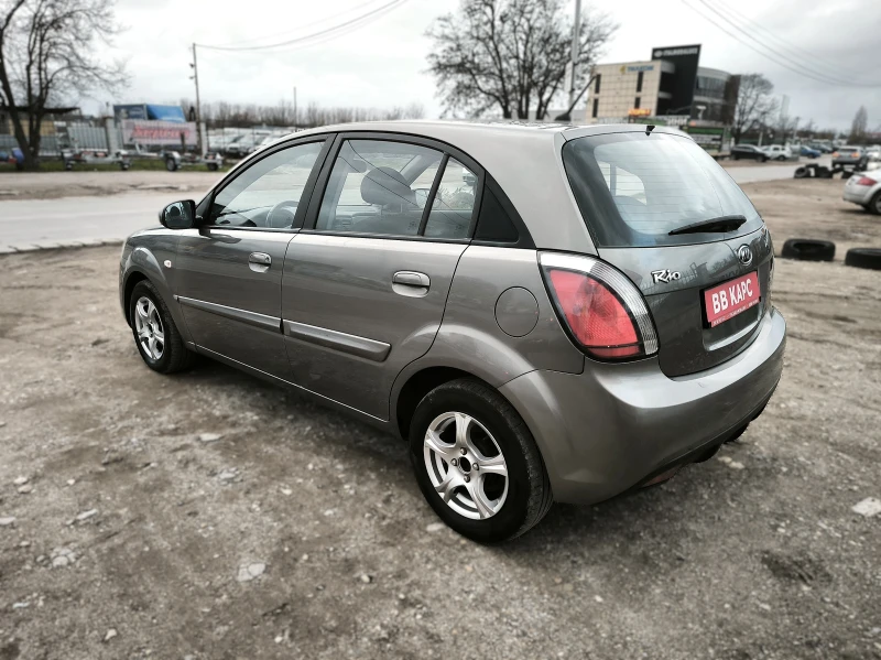 Kia Rio 1.4i FACELIFT 97hp, снимка 6 - Автомобили и джипове - 52755300