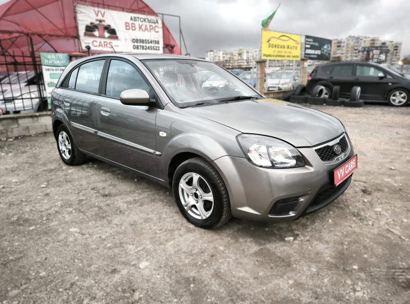 Kia Rio 1.4i FACELIFT 97hp, снимка 3 - Автомобили и джипове - 52755300