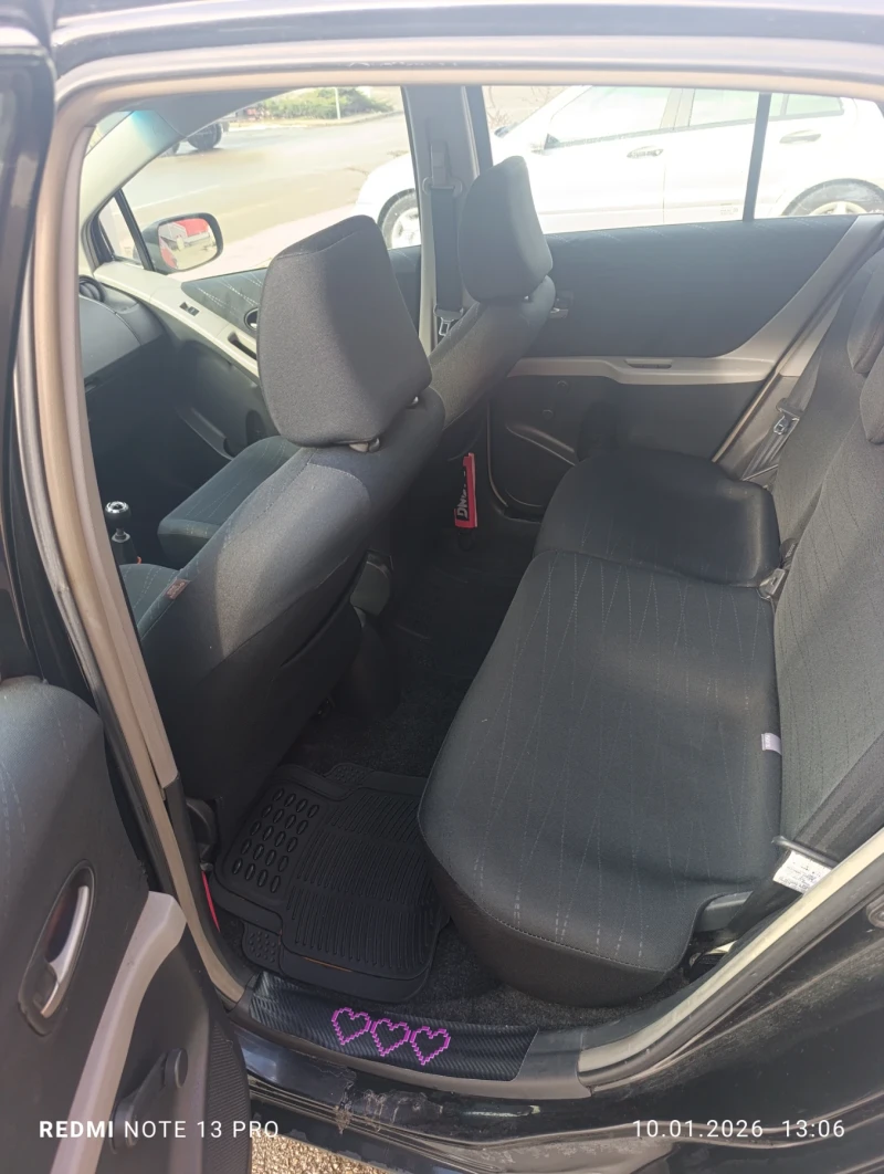 Toyota Yaris, снимка 9 - Автомобили и джипове - 53056158