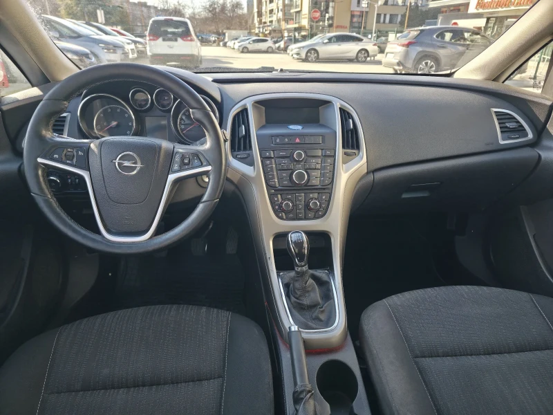 Opel Astra 1.7 CDTI, снимка 11 - Автомобили и джипове - 53076489